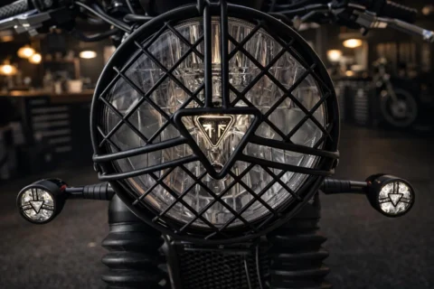 Customer Bike — Front Signal Detail