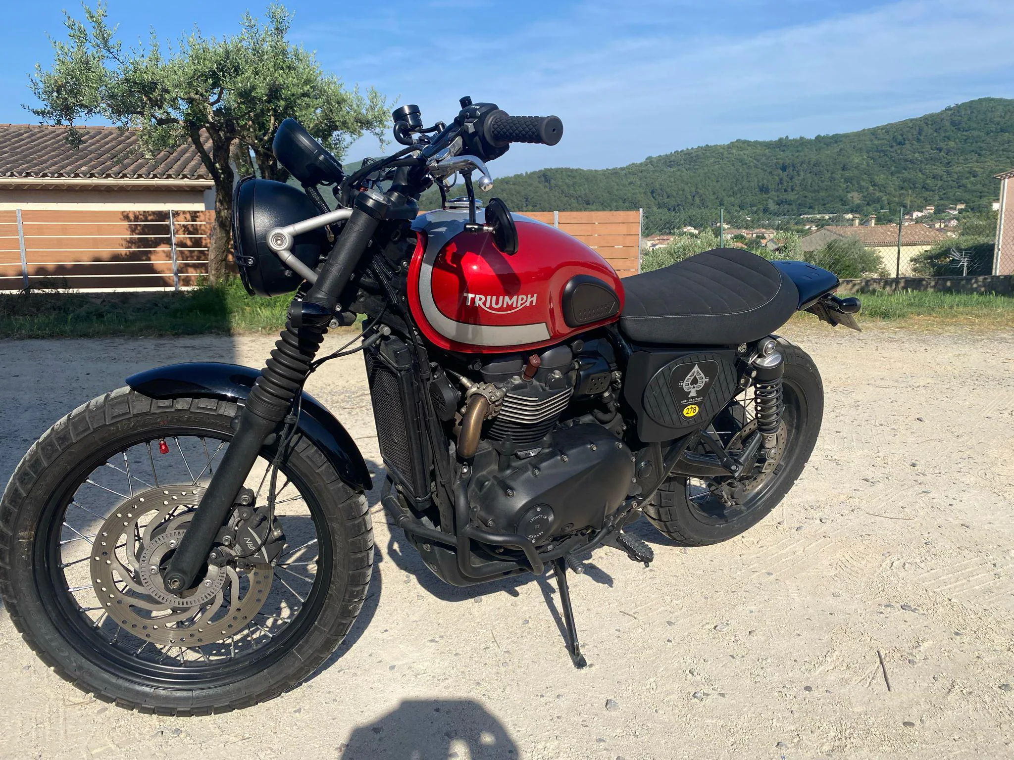 Proyecto de cliente — Triumph Modern Classic