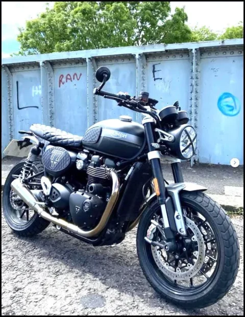 Triumph Speed Twin 1200 — LMC Side Covers