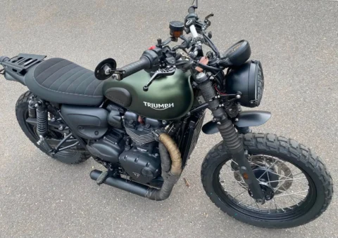 Triumph Scrambler 900 — Green Customer Build, Three-Quarter View